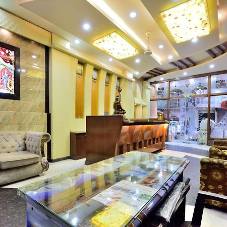 Centra Inn ニューデリー エクステリア 写真